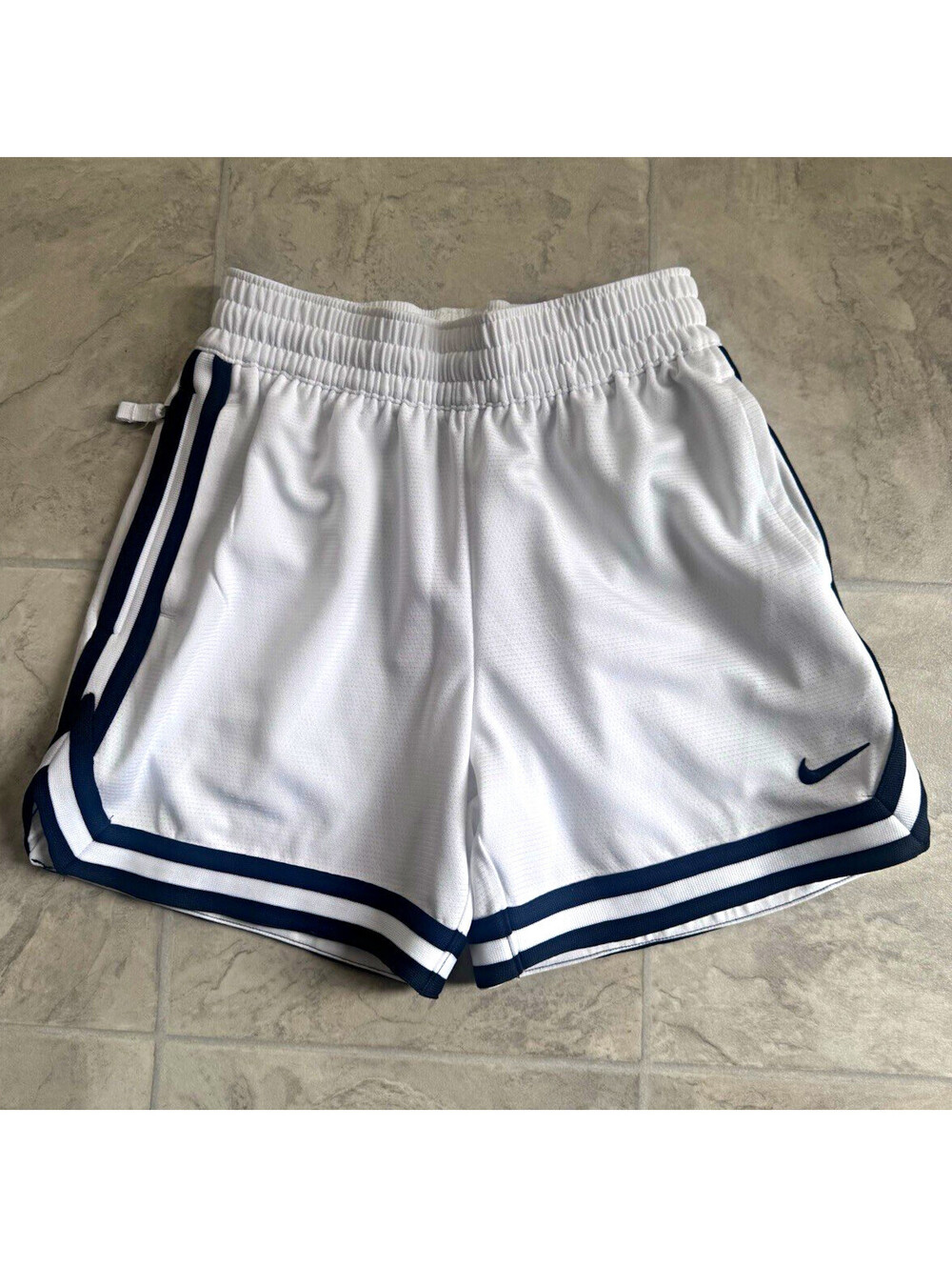 Nike Dri-FIT Big Kids DNA Basketball Shorts drawstring pockets Small